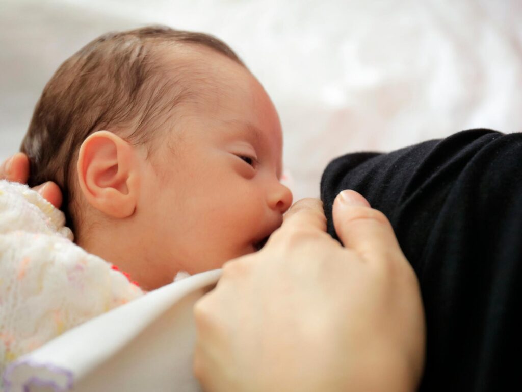 breastfeeding-baby-syndrom-down